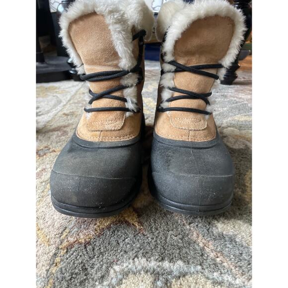 Sorel, Women's Size 10.5 M, Snow Angel Boots, Tan Suede & Black Rubber Sole, EUC - Picture 4 of 10